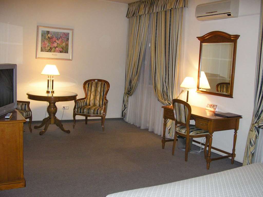 Art Hotel Academy Dnipro Room photo